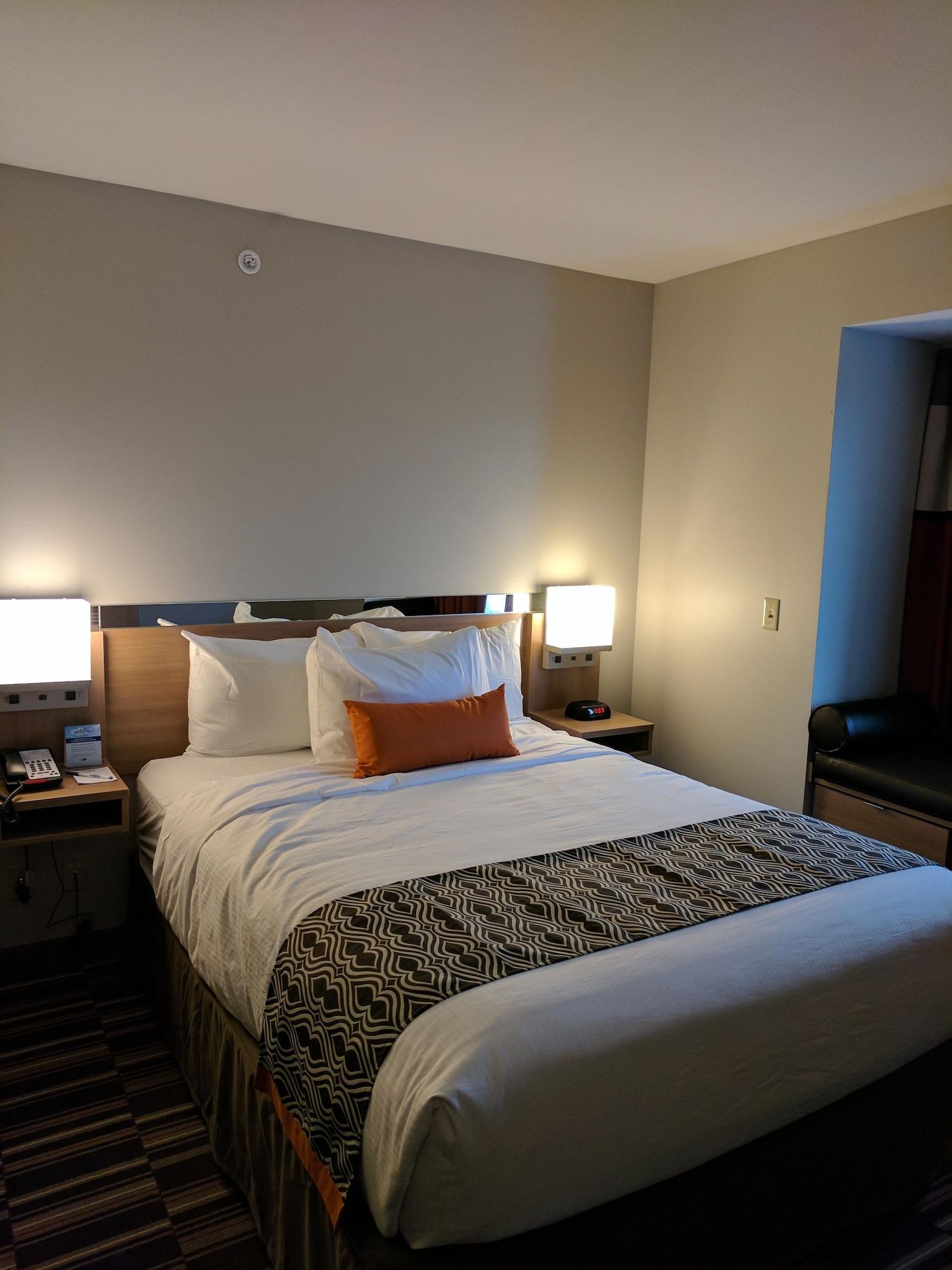Microtel Inn & Suites By Wyndham Clarion Εξωτερικό φωτογραφία