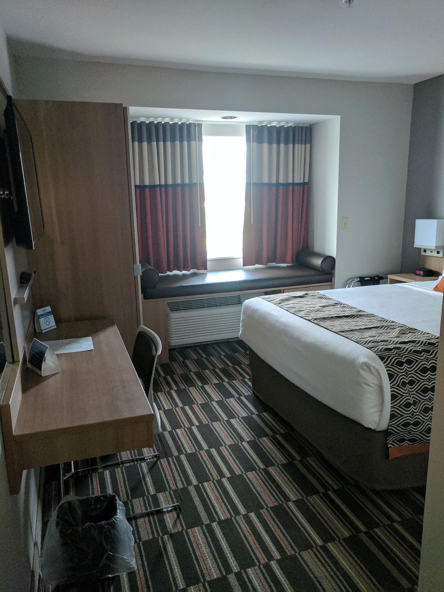 Microtel Inn & Suites By Wyndham Clarion Εξωτερικό φωτογραφία