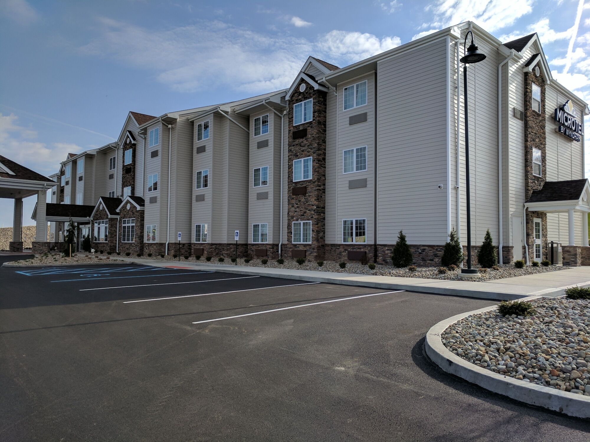 Microtel Inn & Suites By Wyndham Clarion Εξωτερικό φωτογραφία